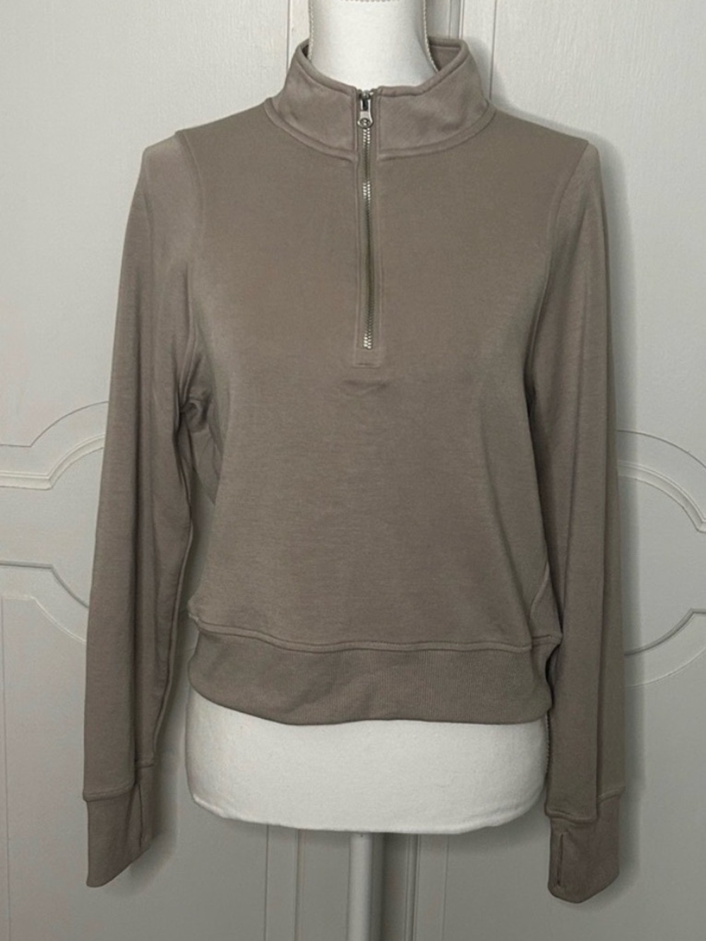 New Quarter-Zip Workout Top (M)